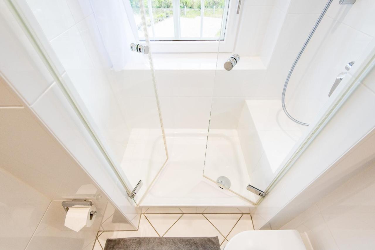 Haus Weesterhuk Whg 10 Кайтум Екстериор снимка